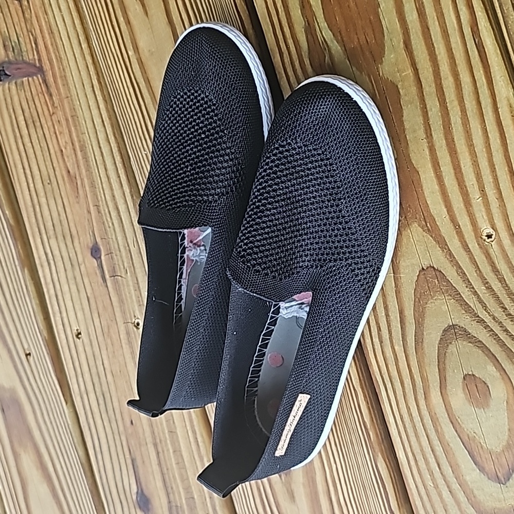 Tommy Bahama Black Knit slip on boat shoes, size 8